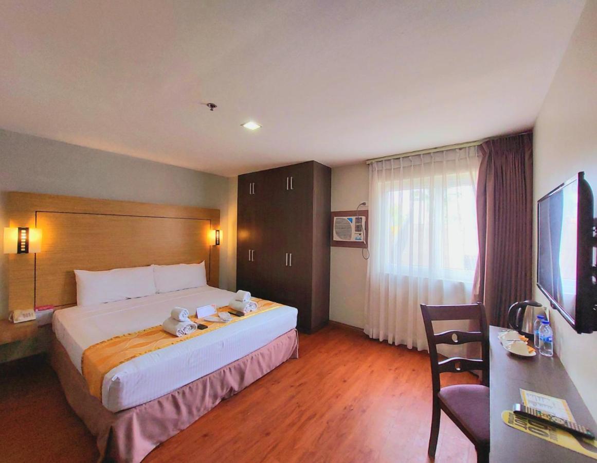 Tagaytay Hotel Sixb Tagaytay City Екстериор снимка