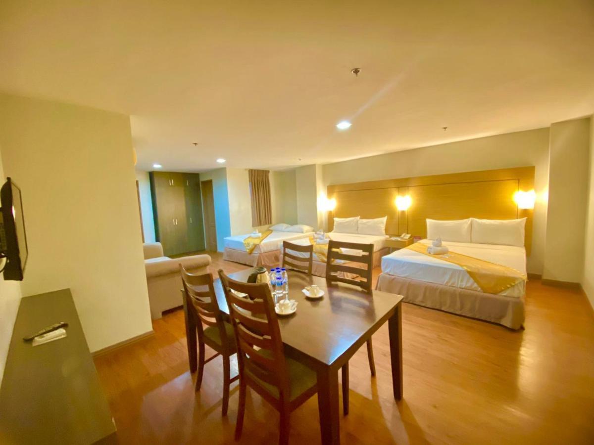 Tagaytay Hotel Sixb Tagaytay City Екстериор снимка